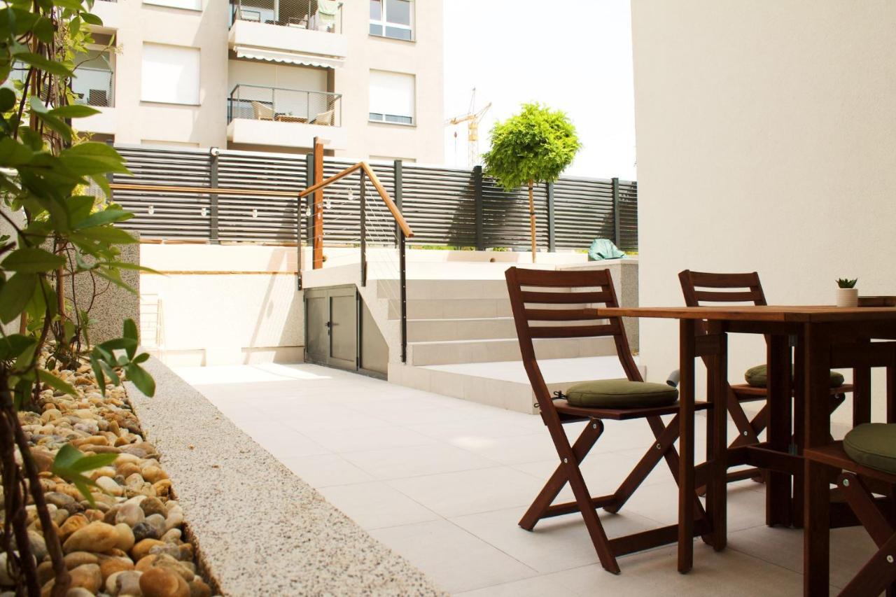 Cozy Seaside Apartment With Pool & Terrace 斯普利特 外观 照片