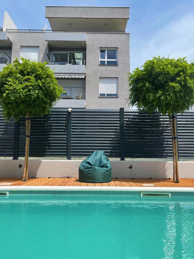 Cozy Seaside Apartment With Pool & Terrace 斯普利特 外观 照片